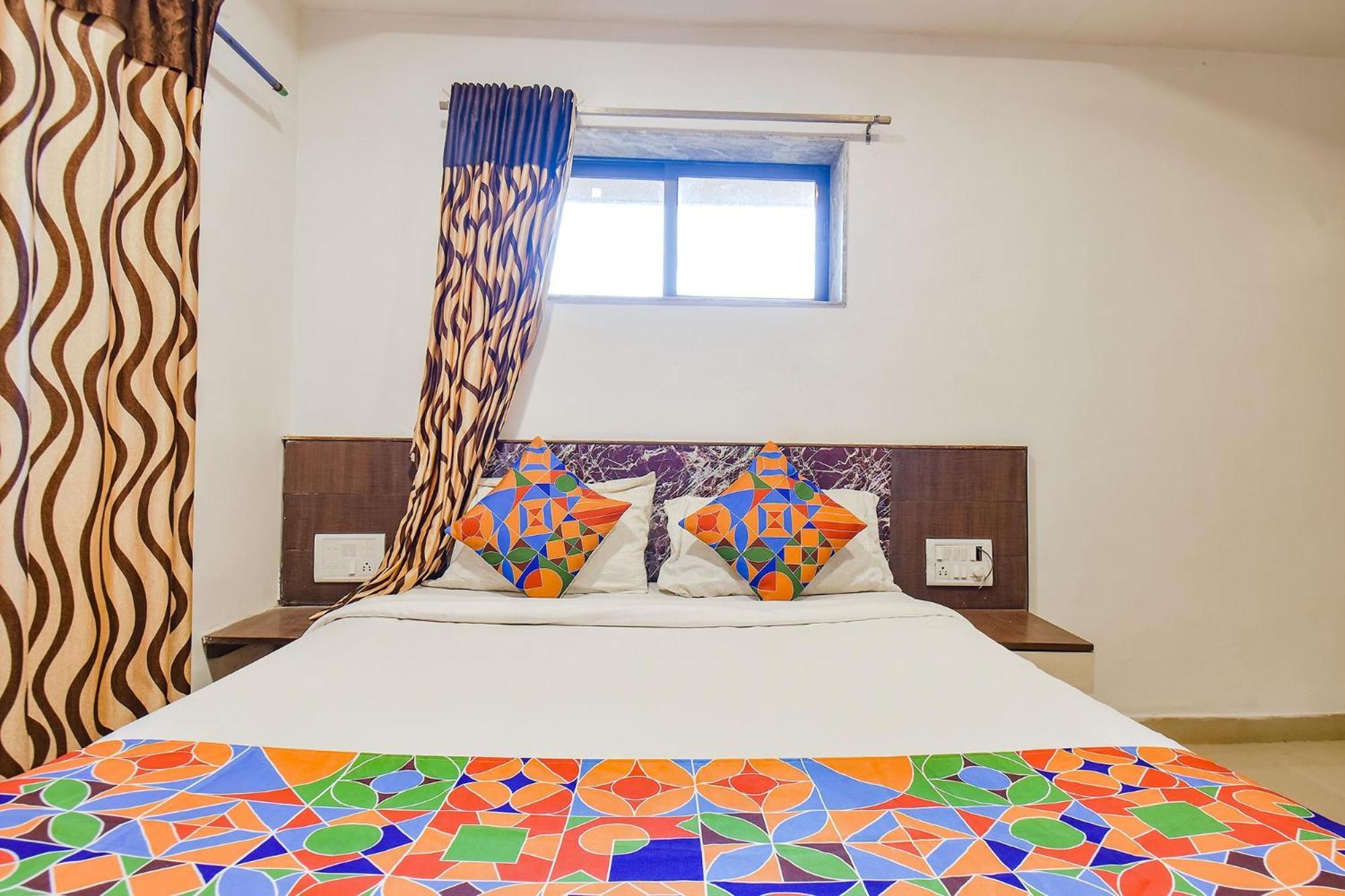 Fabhotel Bright Holidays 马哈巴莱斯赫瓦尔 外观 照片