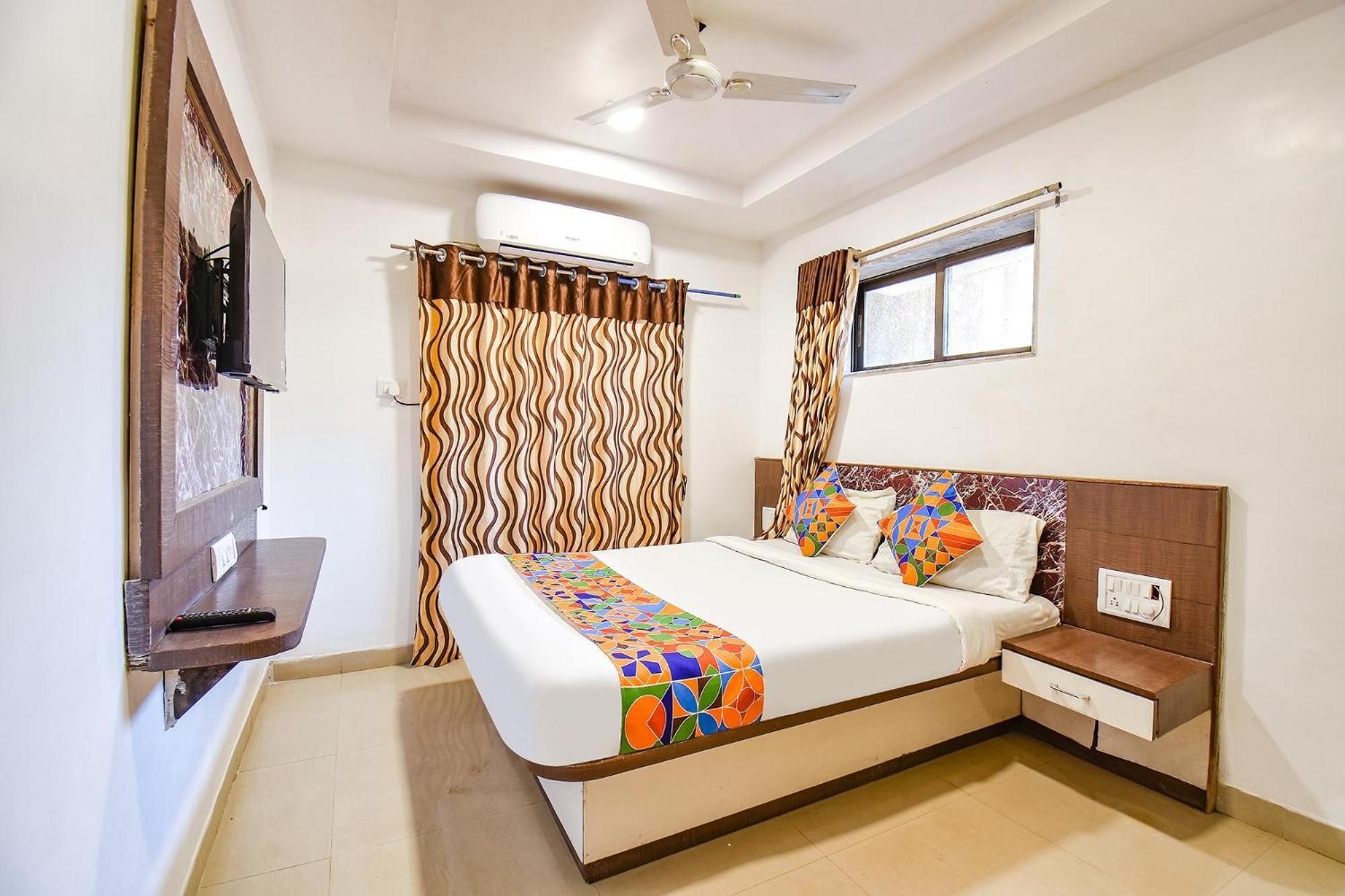 Fabhotel Bright Holidays 马哈巴莱斯赫瓦尔 外观 照片